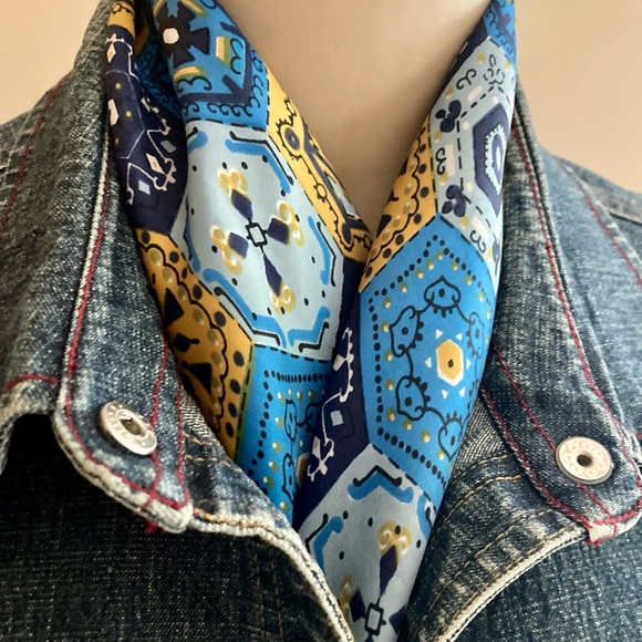 Vintage Silk Scarf, blue and yellow, 1980s - Picture 8 of 10